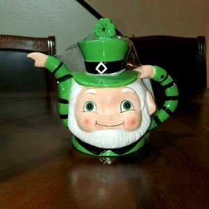 Johanna Parker st Patricks teapot